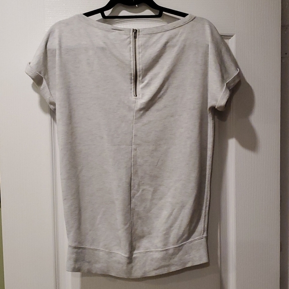 Top - Picture 2 of 2